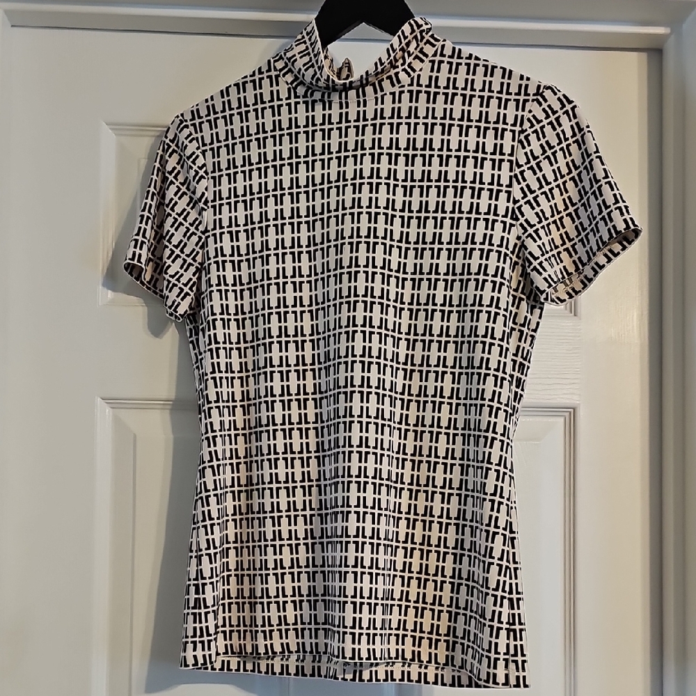 Source Unknown Black and White Geometric Blouse